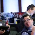 Read more about the article 道琼斯指数上涨500点，因劳动力市场报告疲软，提升了市场对美联储降息的期望 | Ai Financial 财经日报