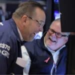 Read more about the article S&P 500跃升1%，创下历史新高收盘，首次收盘超过5300点 | Ai Financial 财经日报