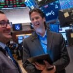 Read more about the article 标普500指数短暂突破5500点后收盘略有下跌，英伟达休整 | Ai Financial 财经日报