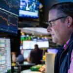 Read more about the article 标普500指数周五收盘下跌，英伟达走弱，道指则录得自五月以来最佳周线 | Ai Financial 财经日报