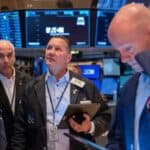 Read more about the article 美股上涨，鲍威尔重申央行尚未准备好降息 | Ai Financial 财经日报