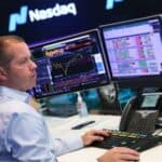 Read more about the article 纳斯达克创2022年以来最糟糕单日，道琼斯指数上涨 200点；投资者纷纷撤离科技股 | Ai Financial 财经日报