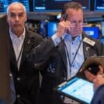 Read more about the article 标普500指数和纳斯达克综合指数周二收跌，投资者在大型财报发布前抛售科技股 | Ai Financial 财经日报