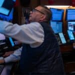 Read more about the article 标普500和纳斯达克连续第八个交易日上涨，股市延续其连胜走势 | Ai Financial 财经日报