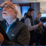 Read more about the article 周四道琼斯收盘下跌近500点，投资者对经济衰退担忧再次浮现 | Ai Financial 财经日报