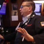 Read more about the article 标普500和纳斯达克收盘上涨，美联储会议纪要提振了投资者对9月降息的希望 | Ai Financial 财经日报