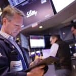 Read more about the article 标普500和纳斯达克周二小幅收高，受英伟达股价上涨提振 | Ai Financial 财经日报