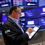 Read more about the article 标普500和纳斯达克周三收低，英伟达在财报发布前大幅下跌 | Ai Financial 财经日报