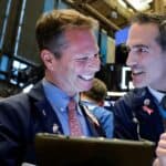 Read more about the article 道指和标普500收于创纪录高点，创下今年最长的连胜纪录 | Ai Financial 财经日报