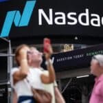 Read more about the article 纳斯达克周五上涨，创下新历史最高点，而其他市场则表现疲软 | Ai Financial 财经日报