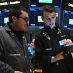 Read more about the article 道指周五飙升400点创下新高，标普500首次收盘突破5800点 | Ai Financial 财经日报