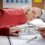 Read more about the article 投资贷款申请热潮：利用杠杆加速财富累积，迎接未来大牛市| AiF 观点