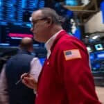 Read more about the article 标普500指数周五震荡收涨，但创9月以来最差单周表现| AiF 财经日报