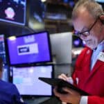 Read more about the article 特朗普关税危机加剧，道指周五再跌2200点，标普两日累跌10%| AiF 财经日报