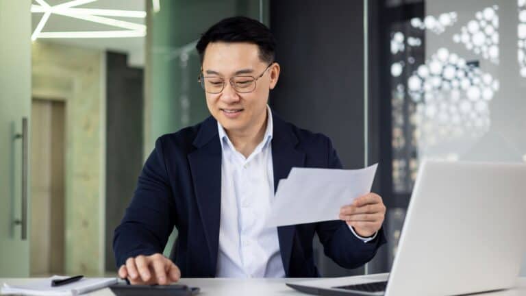 Read more about the article 拒绝恐慌抛售，账户五年翻倍 —— 他用行动验证了专业的力量！