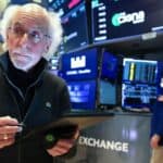 Read more about the article 道指下跌近400点，标普500连续两日下跌，因贸易协议前景仍不明朗场 | AiF 财经日报