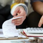 Read more about the article 加拿大家庭的年收入42.3%用来缴税！比吃、穿、住总和还多！| AiF insight