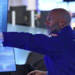 Read more about the article S&P 500 上涨，纳斯达克创下新高| AiF 财经日报