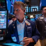 Read more about the article 美股连跌第三日，甲骨文持续下挫、债券收益率上升 | AiF 财经日报