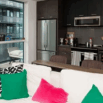 Read more about the article 27岁多伦多妹子打四份工，年入6万反而更幸福？这可能是未来职场新常态 | AiF insight