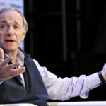 Read more about the article 华尔街大佬雷·达利欧警告：美国 60% 劳动力正被边缘化 | AiF insight