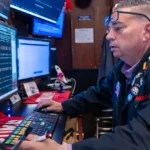 Read more about the article 纳指收跌，录得自4月以来最差单周表现 | AiF 财经日报