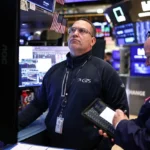 Read more about the article 纳指收高，结束三连跌：科技股反弹带动市场回暖​ | AiF 财经日报