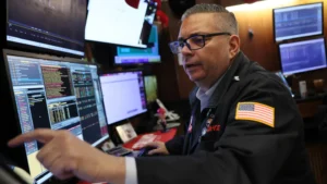 道指收跌逾550点，英伟达与科技股走弱拖累大盘