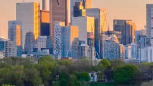 Read more about the article 安省房贷负担彻底失控！多伦多月供吞噬 110% 税后收入 | AiF insight