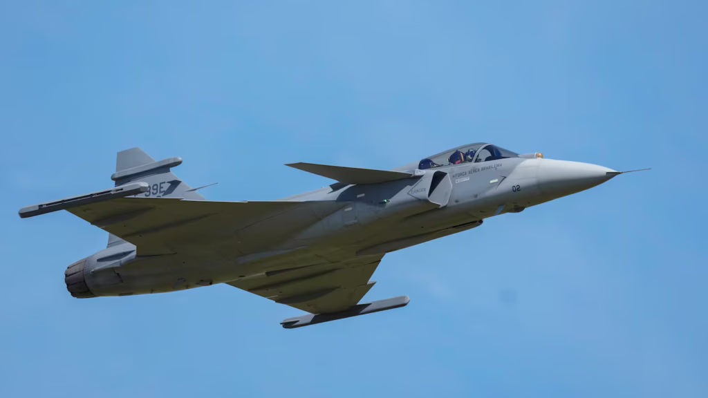 瑞典鹰狮战机或在加拿大生产：带来1万个岗位，萨博提议技术转移与本地制造