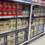 Read more about the article 加拿大婴儿水奶价格暴涨84%，年轻妈妈绝望求助：每周花$100仍不够 | AiF insight