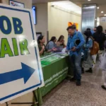 Read more about the article 2025年美国裁员总数超110万，创2020年疫情以来新高 | AiF insight