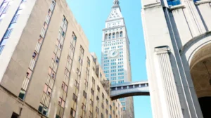 商业地产警报！交易量近两年首次下滑，高利率致买卖双方陷入僵局