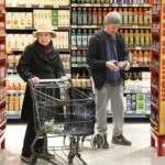 Read more about the article 加拿大11月通胀2.2%，杂货价格飙升4.7%，牛肉咖啡大涨 | AiF insight