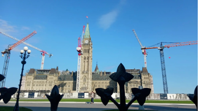 渥太华拟裁员4万：向6.8万公务员推送“无惩罚”提前退休激励