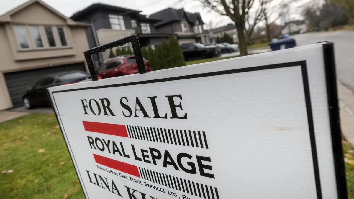 多伦多房市警报！2026年公寓恐再跌$4.3万，买家观望等待“最佳时机”