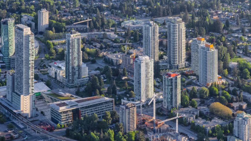 温哥华房市降温：买家观望，房源堆积，房价同比下跌超5%