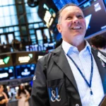 Read more about the article 标普 500 再创新高，道指大涨近 500 点，首次收于 49,000 点上方 | AiF 财经日报