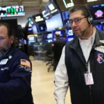 Read more about the article 道指上涨 270 点，纳指下跌，投资者从科技股轮动离场 | AiF 财经日报