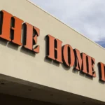 Read more about the article Home Depot 裁员 800 人并收紧远程办公，企业员工全面回归办公室 | AiF insight