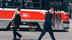 关税与AI冲击下，加拿大企业2026年上半年招聘明显放缓