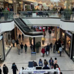 Read more about the article 加拿大 2026 年找工作越来越难？专家直言：人脉比简历更重要| AiF insight