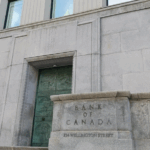 Read more about the article 加拿大央行维持利率 2.25%，警告美国不确定性成主要风险| AiF insight