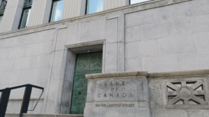 加拿大央行维持利率 2.25%，警告美国不确定性成主要风险