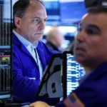 Read more about the article 标普500连续第二日下跌，芯片与软件股遭抛售，纳指下挫1% | AiF 财经日报