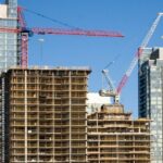 Read more about the article 多伦多期房市场危机升级：2.8万套公寓完工冲击价格 | AiF insight