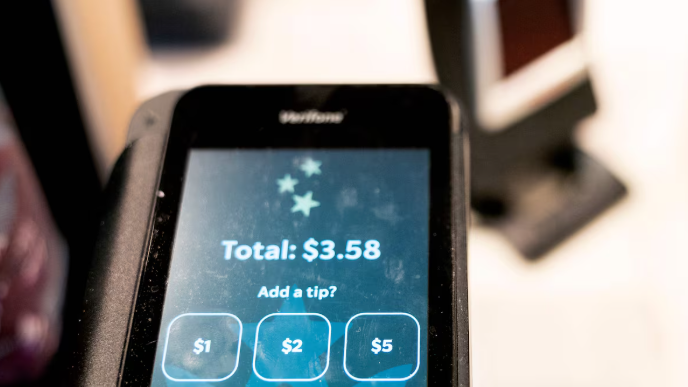 加拿大全国餐馆集体中招：$1000万小费蒸发，央行紧急介入