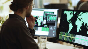 Read more about the article Fidelity调查：地缘政治成为客户首要担忧 Advisor面临三大策略调整 | AiF Advisor