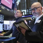 Read more about the article 美股连续第二日回落，但收盘明显脱离盘中低点；油价冲高后有所缓解 | AiF 财经日报