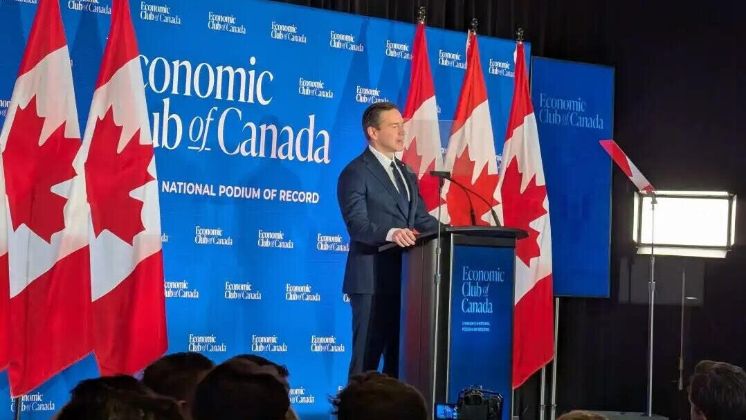 从达沃斯到多伦多：自由党与保守党两种对美外交路线的分歧